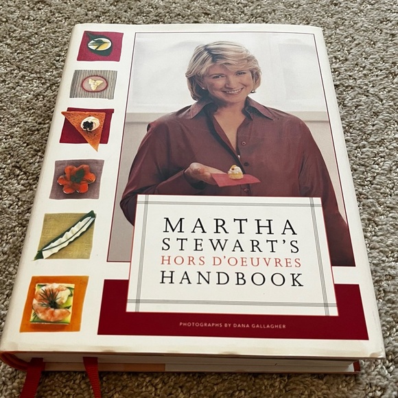 Martha Stewart's Hors d'Oeuvres Handbook - Hardcover By Stewart, Martha - GOOD - Picture 1 of 11